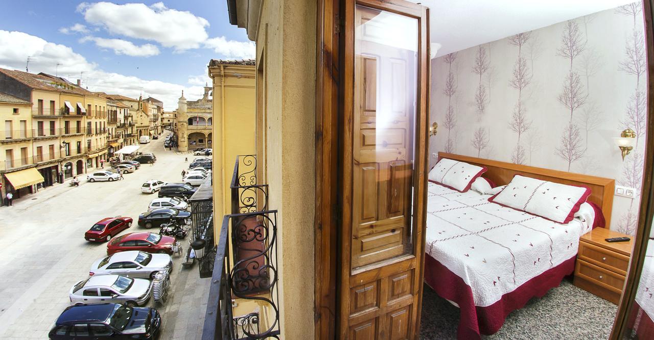 Hostal Plaza Сьюдад-Родриго Экстерьер фото